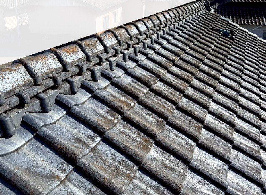 棟付近の葺き直しを行います　施工前